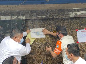 Satpol PP Jakbar Tutup Permanen RM Cafe: Tiga Kali Pelanggaran