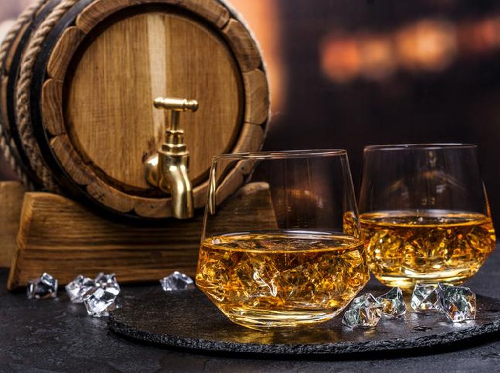 Tong Ini Tertinggal di Gudang Sejak 1988 Ternyata Isinya Whisky Senilai Rp 18 M