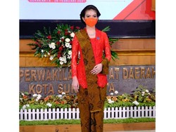 Gaya Selvi Ananda Berkebaya Glamor di Pelantikan Gibran Jadi Wali Kota Solo