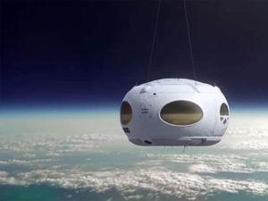 Bukan Roket, Balon Udara Ini Terbangkan Traveler ke Luar Angkasa