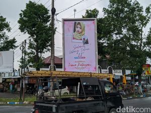 Baliho Ucapan Ulang Tahun di Ponorogo, Si Gadis Tak Tahu Siapa Pemasangnya Baliho Ucapan Ulang Tahun di Ponorogo, Si Gadis Tak Tahu Siapa Pemasangnya