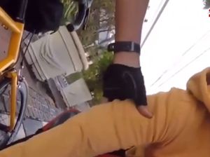 Viral, Bikers Disetop-Ditendang Petugas Saat Ngegas di Sekitar Istana!