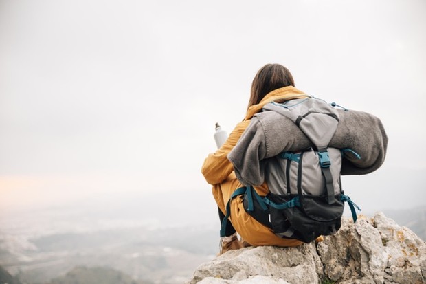 Gunakan peralatan rumah tangga atau barang untuk berolahraga yang sudah ada.