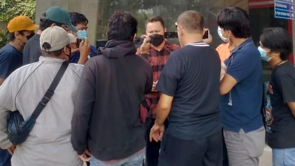 KNPI Bicara Soal Pelaporan Prokes Presiden KNPI Bicara Soal Pelaporan Prokes Presiden