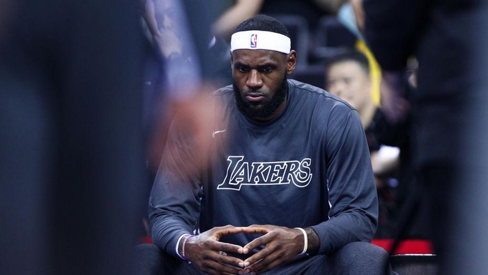 Pebasket LA Lakers, LeBron James, positif virus Corona. (Foto: Getty Images/Zhong Zhi)