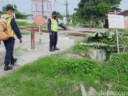 Seorang Pemotor Tewas Tertabrak KRL di Klaten