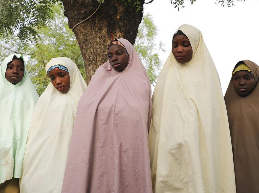 Penculikan Massal di Nigeria Sasar Ratusan Anak Perempuan Penculikan Massal di Nigeria Sasar Ratusan Anak Perempuan