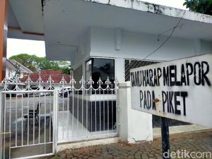 Suasana Rujab Gubernur Sulsel Usai Nurdin Abdullah Kena OTT KPK Suasana Rujab Gubernur Sulsel Usai Nurdin Abdullah Kena OTT KPK