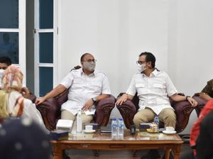 Andre Rosiade Penuhi Janji, Walkot Bukittinggi Cabut Perwako Retribusi Pasar