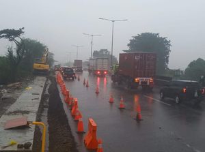 Ruas Tol Surabaya-Gempol yang Longsor Selesai Diperbaiki Ruas Tol Surabaya-Gempol yang Longsor Selesai Diperbaiki