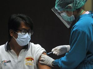 Vaksinasi COVID-19 Sasar Pekerja Pariwisata di Bali