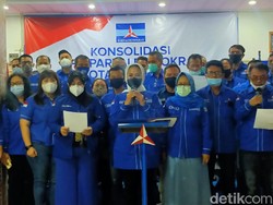 Tak Hadiri KLB, Demokrat Surabaya: Lebih Baik Beraktivitas yang Bermanfaat