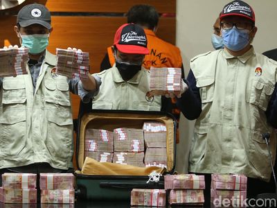 Foto: Duit Sekoper Jadi Barbuk Korupsi Nurdin Abdullah