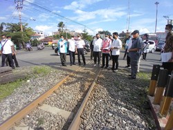 Urai Macet, Gibran Mau Bikin Elevated Rail di Palang Joglo