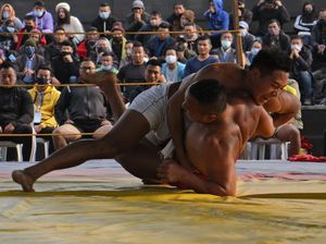 Melihat Lebih Dekat Gulat Tradisional di Perbatasan India-Myanmar Melihat Lebih Dekat Gulat Tradisional di Perbatasan India-Myanmar