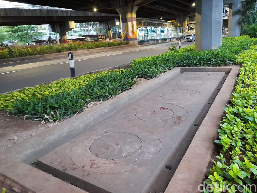 Pemprov DKI Jamin Sumur Resapan di Kolong Flyover Tak Ganggu Konstruksi Pemprov DKI Jamin Sumur Resapan di Kolong Flyover Tak Ganggu Konstruksi