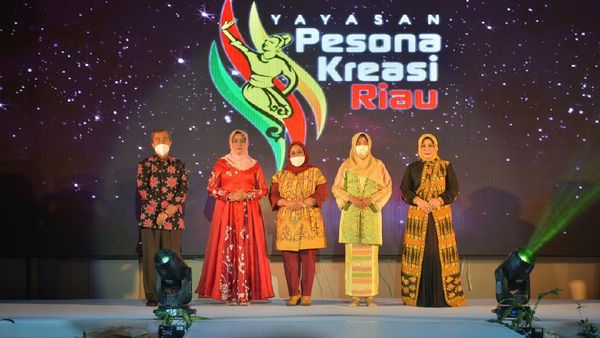 Potret Batik Motif Corona hingga Janda Bolong Kreasi Ibu-ibu di Riau