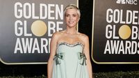 Foto: 7 Artis Berbusana Terburuk di Golden Globes 2021
