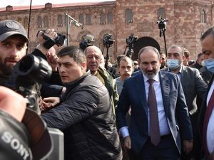 Buntut Kalah Perang, Krisis Politik Memuncak di Armenia