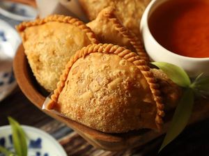 Berasal dari Spanyol, Pastel Kini Jadi Camilan Favorit Indonesia Berasal dari Spanyol, Pastel Kini Jadi Camilan Favorit Indonesia