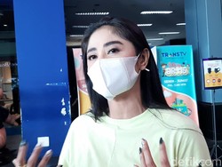 Dewi Perssik Murka Ada Netizen Menyebutnya Pelakor hingga Tunjukkan Alat Kelamin