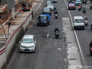 Jl HR Rasuna Said Rusak, Bina Marga DKI Koordinasikan ke Pihak LRT