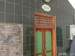 Melihat Lebih Dekat Makam Mbah Akasah Tempat Ditemukannya Jenglot di Kudus