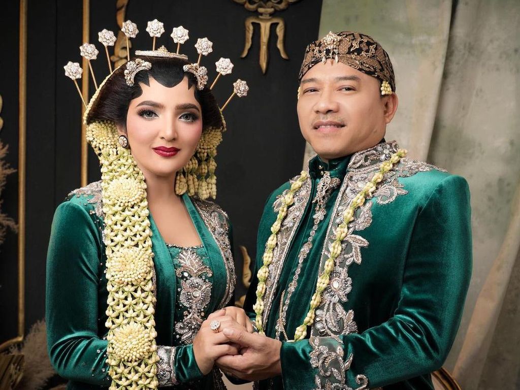 Anang Hermansyah Soal Ashanty: Kalau Gue Pulang Dia Nggak Pakai Daster Anang Hermansyah Soal Ashanty: Kalau Gue Pulang Dia Nggak Pakai Daster