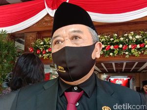 Ketua DPRD Jatim Pesimis Perpanjangan 5 Hari PPKM Darurat Berbuah Hasil Ketua DPRD Jatim Pesimis Perpanjangan 5 Hari PPKM Darurat Berbuah Hasil