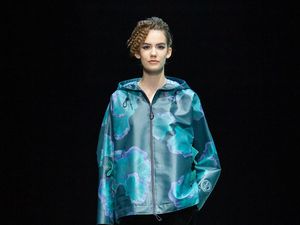 10 Koleksi Giorgio Armani Fall Winter 2021, Bergaya Kasual dengan Elegan 10 Koleksi Giorgio Armani Fall Winter 2021, Bergaya Kasual dengan Elegan