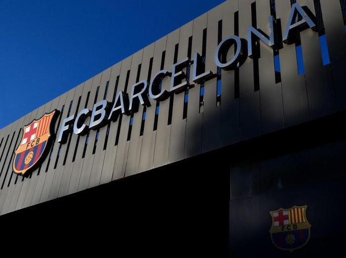 Picture shows a exterior view of the Camp Nou stadium in Barcelona on September 4, 2020. - Lionel Messi confirmed today he will stay at Barcelona, insisting he could never go to court against 