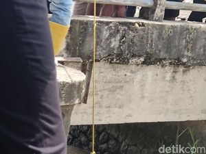 Diduga Tenggelam, Mayat Pria Karawang Ditemukan Mengambang di Irigasi