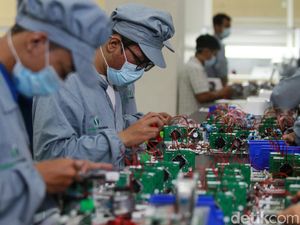 Melihat Perakitan Alat Tes COVID-19 GeNose UGM Melihat Perakitan Alat Tes COVID-19 GeNose UGM