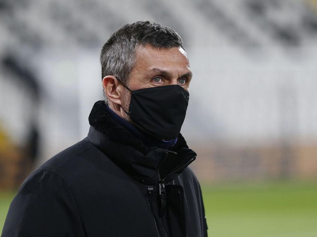 Maldini: AC Milan Bukan Manchester City Maldini: AC Milan Bukan Manchester City