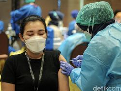 Update Vaksinasi COVID-19: Per 8 Maret Sudah 3 Juta Orang Disuntik Dosis-1