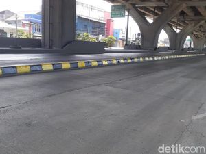 Pembatas Jl Cilincing Tak Dibongkar Meski Rawan Celaka, Ini Sebabnya