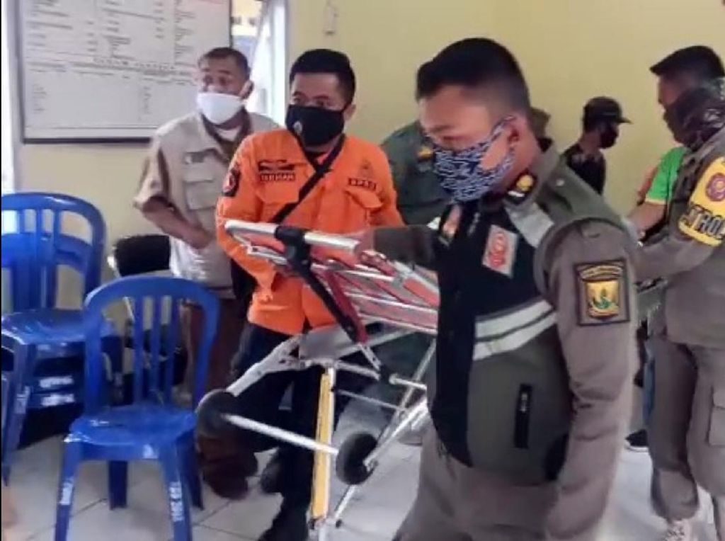 32 Warga Cibadak Sukabumi Keracunan Makanan, Dinkes Dirikan Posko 32 Warga Cibadak Sukabumi Keracunan Makanan, Dinkes Dirikan Posko