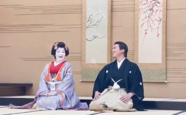 Reino Barack tertawa/instagram.com/princessyahrini/ Reino Barack tertawa