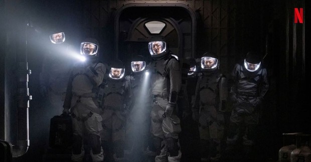 Still Cut The Silent Sea