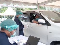 Indonesia Jadi Negara Pertama di Asia Tenggara yang Terapkan Vaksin Drive-Thru