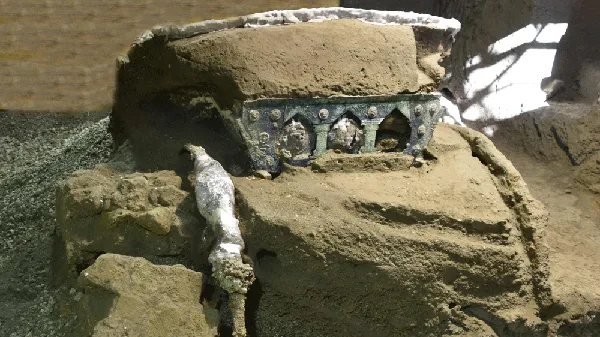 Foto: Kereta Romawi Kuno yang Berusia 2.000 Tahun