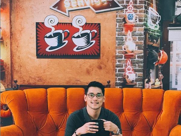 Pesona Afgan yang Baru Punya Bisnis Kuliner Tahu Goreng