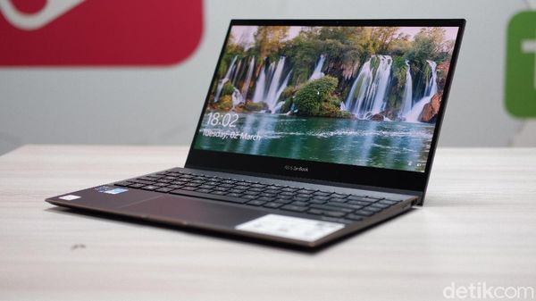 Asus ZenBook Flip S, Laptop Premium Rp 25 Juta