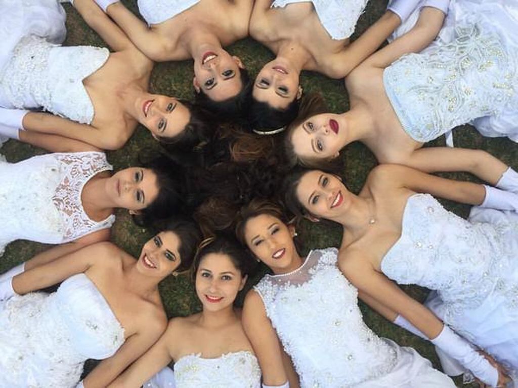 Desa Bidadari Cantik, Cowok Dilarang Masuk kecuali Weekend Desa Bidadari Cantik, Cowok Dilarang Masuk kecuali Weekend