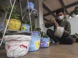 Di Depok Popok Bekas Bisa Disulap Jadi Cuan Lho