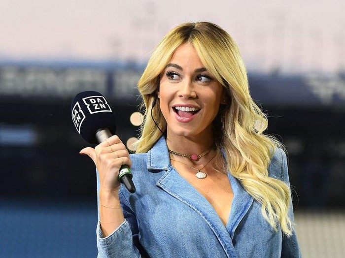 FERRARA, ITALY - JULY 16: Diletta Leotta of DAZN before the Serie A match between SPAL and FC Internazionale at Stadio Paolo Mazza on July 16, 2020 in Ferrara, Italy.  (Photo by Alessandro Sabattini/Getty Images)