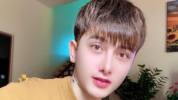 9 Potret Pria Oplas Wajah Total karena Wajahnya Dicemooh Saat Wawancara Kerja