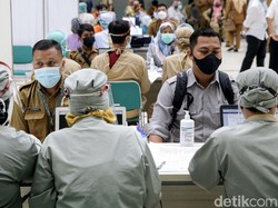 Segera Buka Sekolah, Vaksinasi Covid-19 Guru di Makassar Dikebut