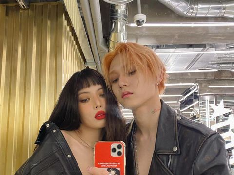 Pasangan ini kerap menggunakan outfit yang senada (foto: instagram.com/hyojong_1994)