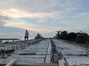 Pembangunan Jembatan Cikidang Pangandaran Mangkrak